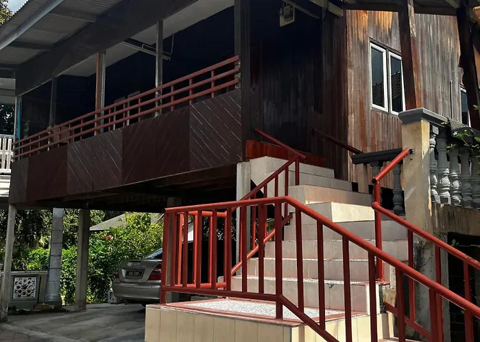 Homestay Rumah Kayu Kota Tinggi